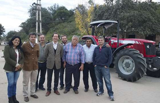 Pequeños productores de El Jardín recibieron maquinaria agrícola