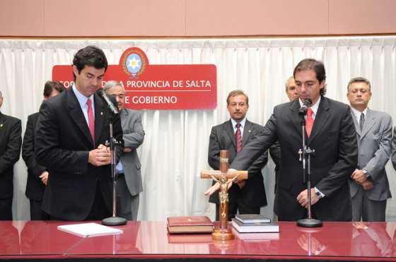 Urtubey tomó juramento a nuevos funcionarios del Gobierno salteño