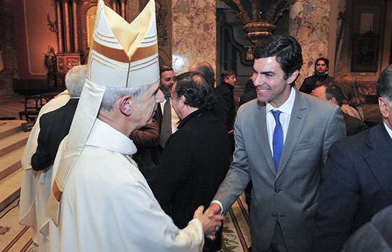 Urtubey asistió a la misa en memoria del poeta José María Castiñeira de Dios