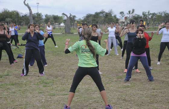 Fin de semana a puro aeróbic en el Parque del Bicentenario