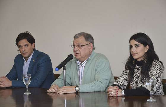 Se anunció la entrega de desfibriladores para cubrir el torneo anual de fútbol