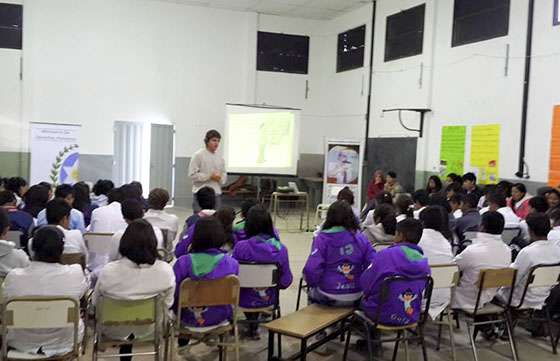 Se realizó un taller para adolescentes sobre violencia de género