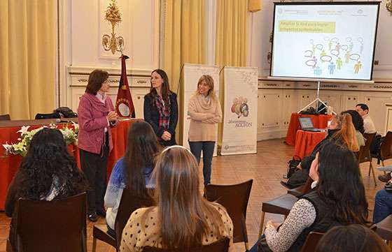 Vecinos se capacitan para generar proyectos sustentables en sus comunidades
