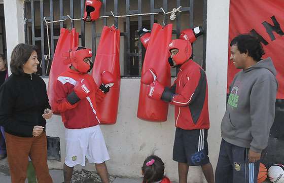 El Consejo Barrial de San Francisco Solano reactivó una escuela de boxeo