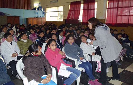 Alumnos primarios recibieron nociones preventivas sobre violencia escolar