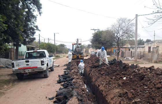 Continúan las obras para mejorar las condiciones de saneamiento en el interior