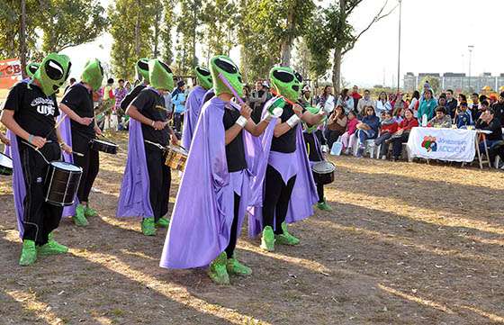 Jóvenes de El Carril, ganadores del primer concurso de batucadas