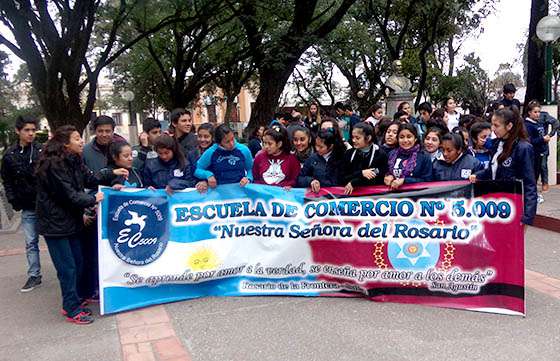 En Rosario de la Frontera, la Policía Comunitaria realizó una caminata para decirle No a las Drogas