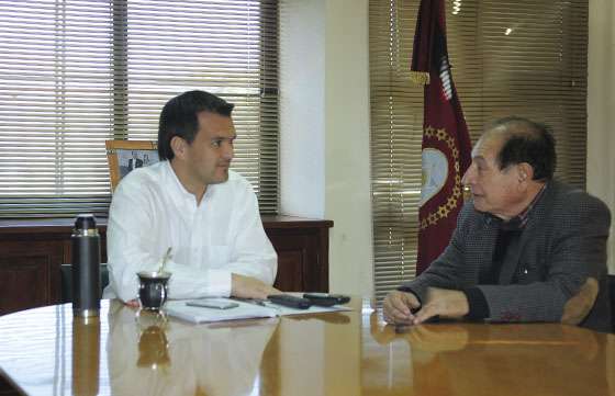 El ministro Rodríguez y el intendente electo de General Mosconi trataron temas de la transición