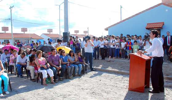 En Cerrillos el Gobernador entregó viviendas a trabajadores