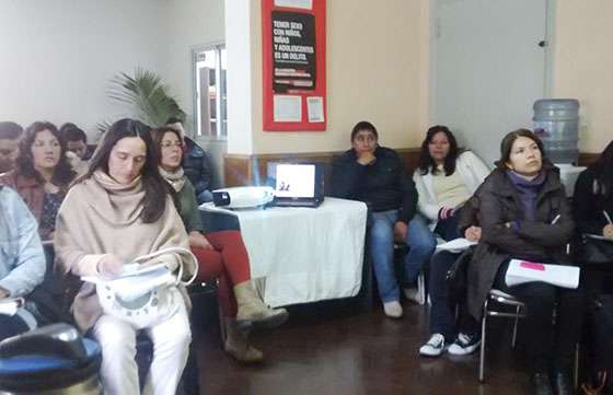 Derechos Humanos capacitó a operadores en la Fundación Lapacho