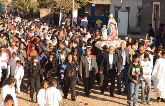 Cobos celebró su fiesta patronal en honor a Santa Ana y San Joaquín