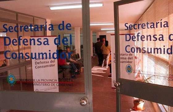 Dos bancos fueron multados por Defensa del Consumidor por incumplimientos con clientes