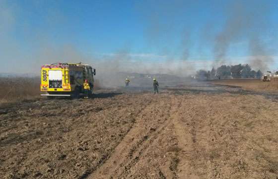 Brigadistas de la Lucha Contra Incendios Forestales extinguieron incendios y realizaron quemas controladas