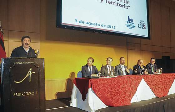 Referentes industriales expusieron las claves para alcanzar competitividad industrial