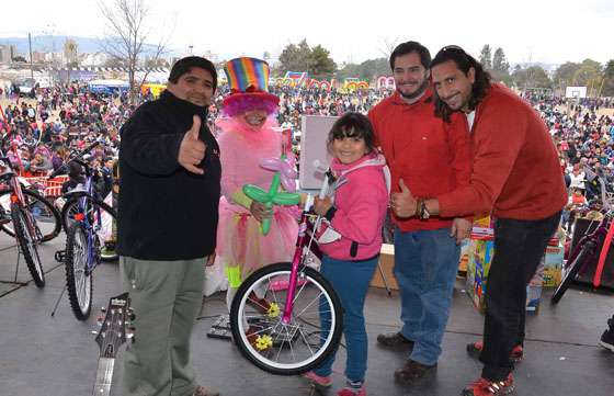 Miles de chicos participaron en el festival por el Día del Niño
