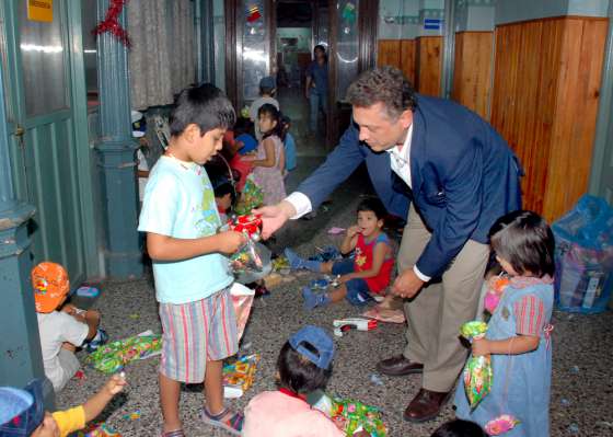 Los niños alojados en hogares provinciales festejaron el Día de Reyes  