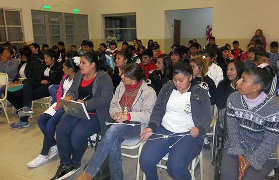 Derechos Humanos realizó un taller sobre un Noviazgo sin Violencia