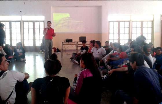 Se capacita a jóvenes para la prevención de adicciones