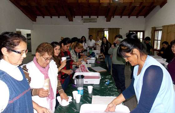 Docentes y alumnos de General Ballivián promueven la cultura del reciclaje