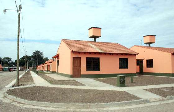 200 familias de Campo Santo recibirán hoy sus viviendas
