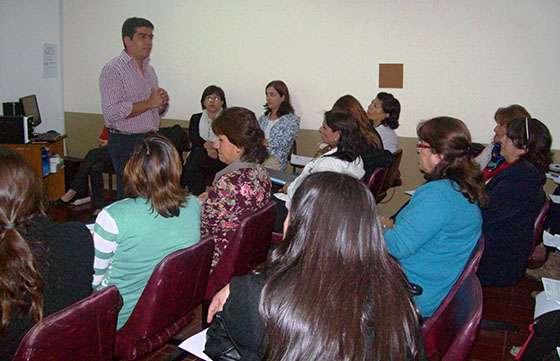 Nutricionistas reciben capacitación en atención de la salud del adulto mayor