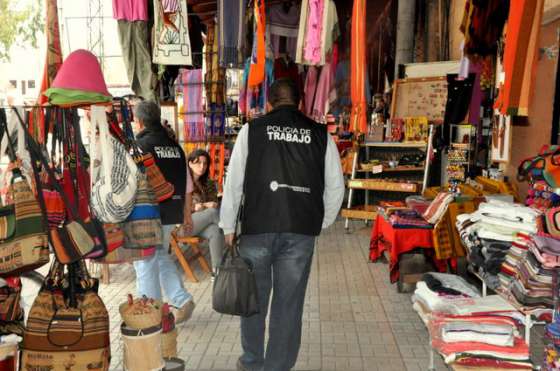 Intimaron a galerías artesanales a regularizar situación laboral de empleados