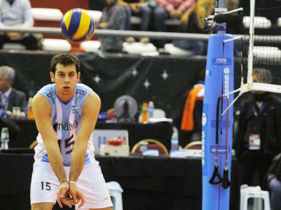 De Cecco estará en Salta para dar una clínica de vóley  en Central Norte