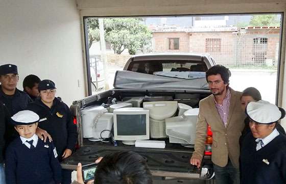 El Ministerio de Seguridad entregó elementos informáticos a un cuerpo infantil de barrio Solidaridad