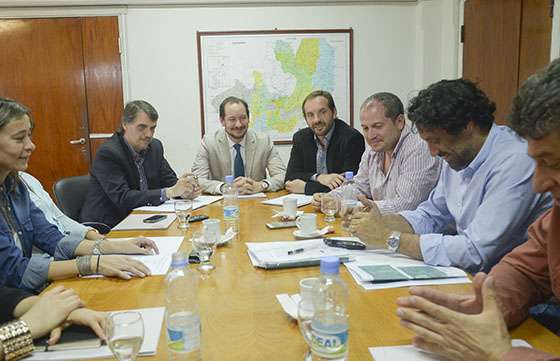 La Corporación Andina de Fomento analiza el avance de la obra en el río Toro