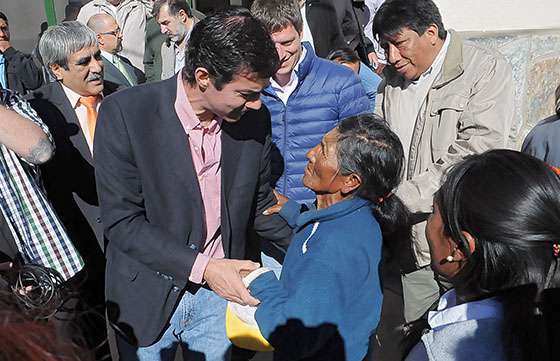 Urtubey mantuvo un encuentro en La Poma con la famosa coplera Eulogia Tapia