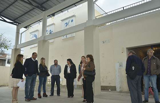 Se inauguró un tinglado en la escuela Scalabrini Ortiz
