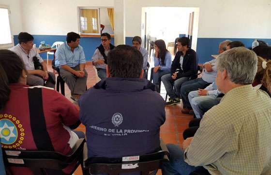 Las necesidades de las familias de El Galpón son atendidas por el Gobierno provincial