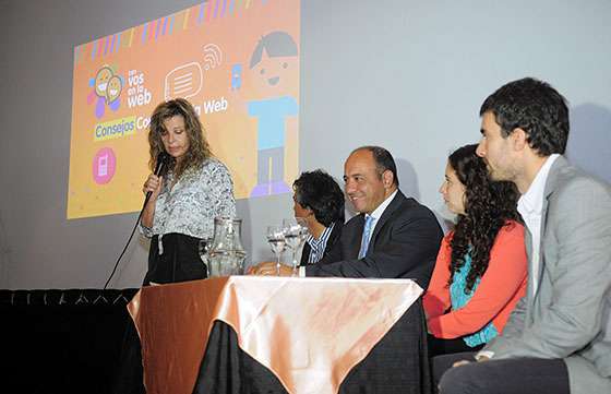 Estudiantes y docentes salteños se capacitan mediante el programa “Con vos en la web”