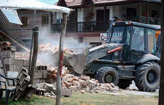 Continúan los trabajos de demolición y reconstrucción de edificios en El Galpón