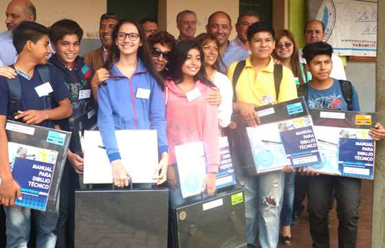 Más de 30 escuelas participaron de las primeras olimpiadas de dibujo técnico