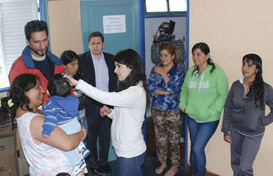 La ministra Cansino verificó el avance de la asistencia en El Galpón