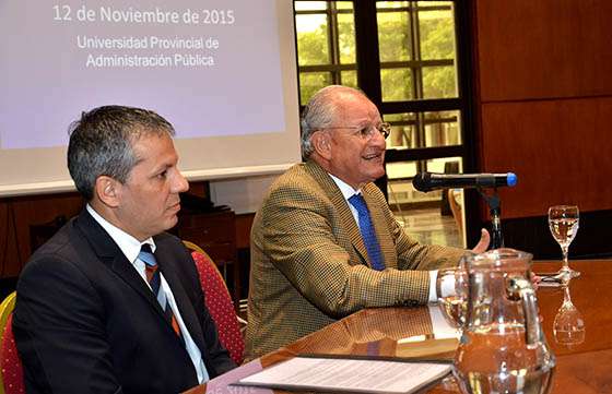 El doctor Abel Albino disertó en el programa organizado por la UPAP y el  IAE Business School