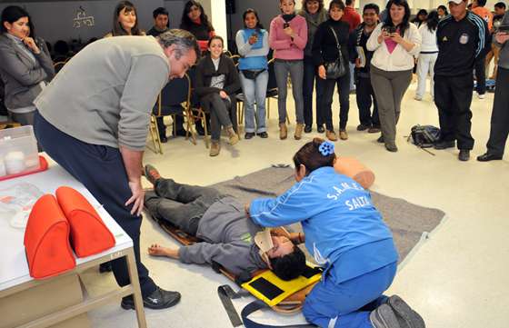 Entregarán certificados de los Cursos de Reanimación Cardiopulmonar