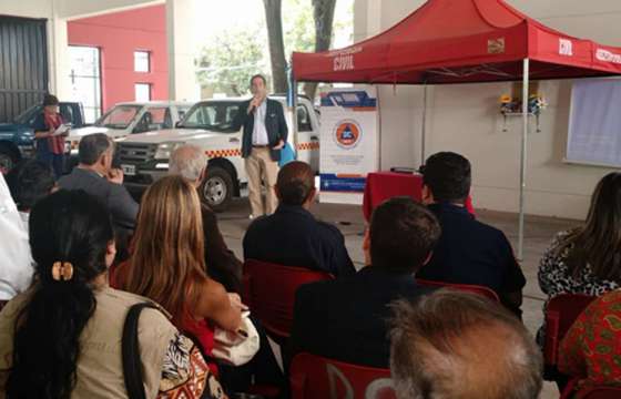 El ministro Cornejo agradeció a los trabajadores de Defensa Civil el compromiso con la comunidad