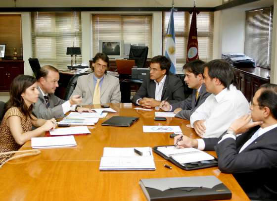 Salta articula la organización de los actos del Bicentenario 