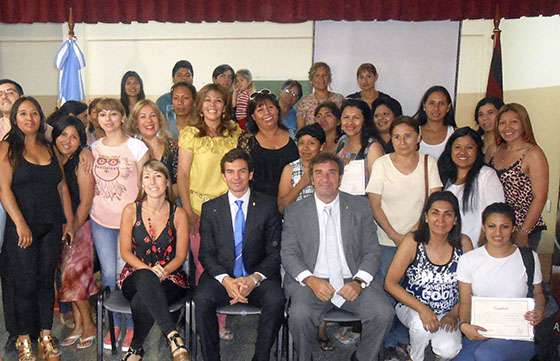 Cuarenta nuevos cuidadores domiciliarios recibieron certificados habilitantes