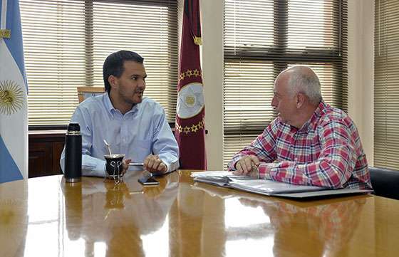 El ministro Rodríguez recibió un informe de la intervención de Colonia Santa Rosa