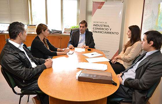 Funcionarios municipales se interiorizaron sobre programas para emprendedores