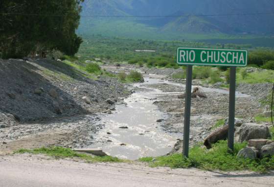 En Cafayate el Gobierno verificó posibles deslizamientos en la cuenca del río Chuscha