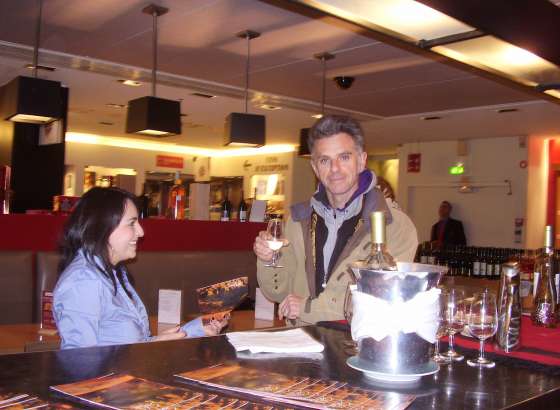 Salta promocionó sus vinos de altura en París 
