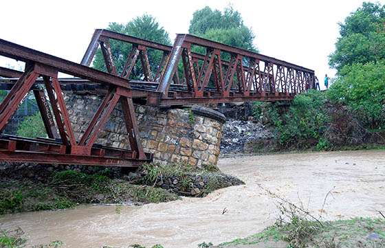 La Provincia inició gestiones para el reemplazo del puente ferroviario colapsado