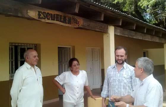 Se supervisó la obra de electrificación en el Paraje Timboirenda de Aguaray