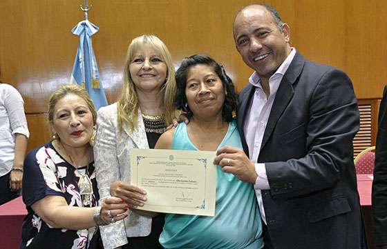 Más de 100 mujeres del programa Ellas Hacen terminaron el secundario