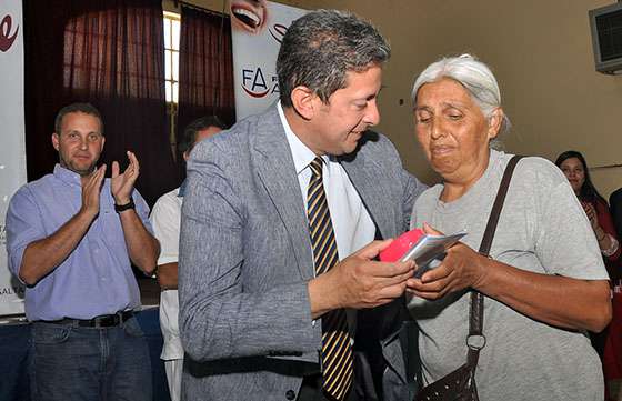 Se entregaron más de 4 mil prótesis dentales a través del programa Salta Sonríe